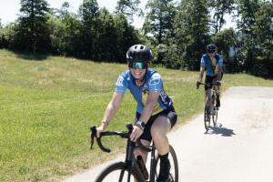 20250629 la course cyclo sportive de la Favorite 22ème édition: Dèpart à la Salle des Isles à Yverdon  Dimanche 29 juin 2025 Copyrigth Champi