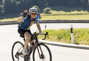 20250629 la course cyclo sportive de la Favorite 22ème édition: Dèpart à la Salle des Isles à Yverdon  Dimanche 29 juin 2025 Copyrigth Champi